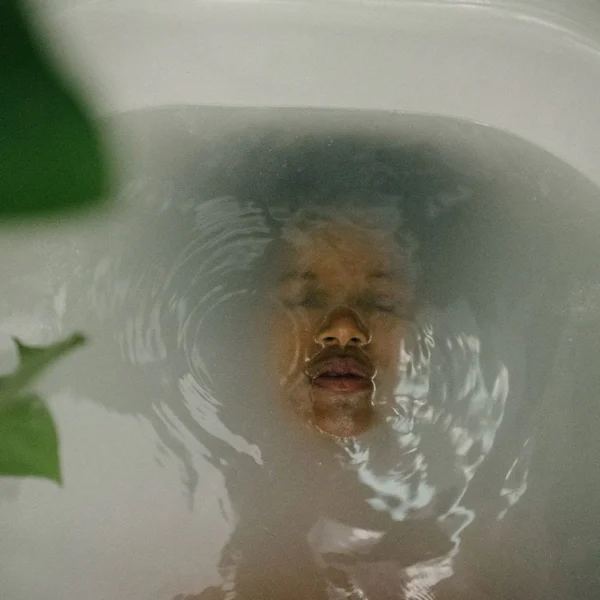 roots-n-fruits-non-toxic-urb-apothecary-bath